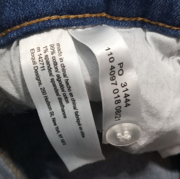 ELOQUII Women’s Asymmetrical Waist Baggy Straight Ankle Denim J… - Picture 7 of 12